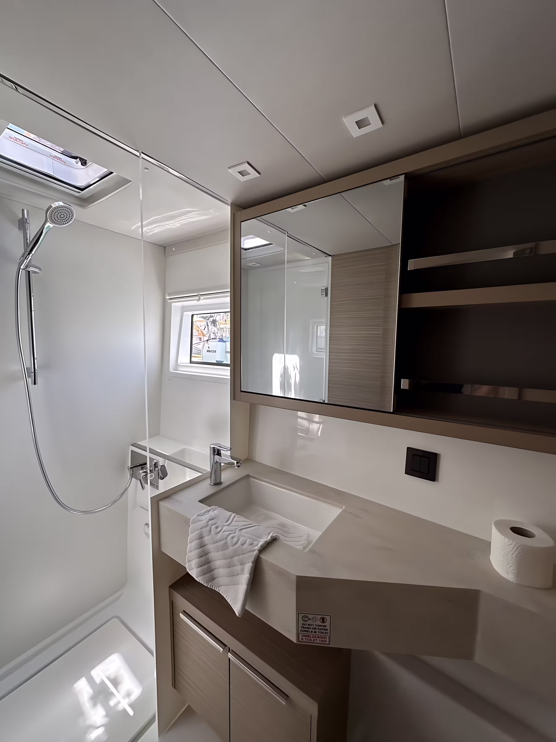 Lagoon 42 Christina 2